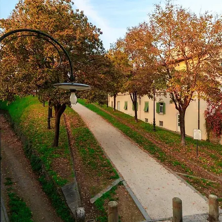 Casa Kathy, Smart And Convenient Luxury 2 Bedrooms Inside The Walls Lucca